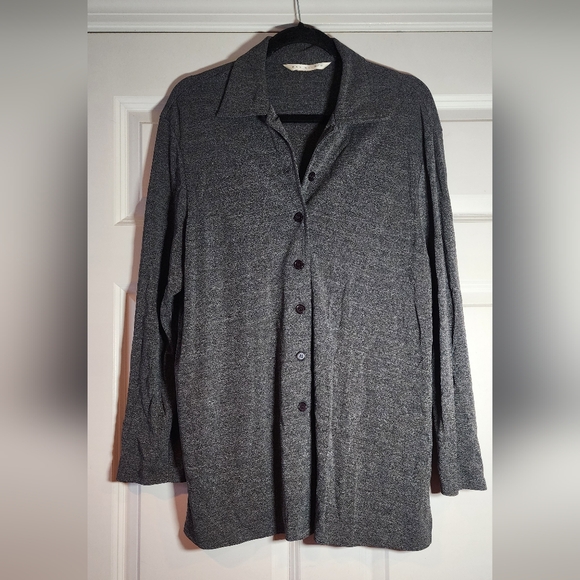 Max Studio Stretchy Dark Gray Collared Button Up Top - Picture 1 of 5